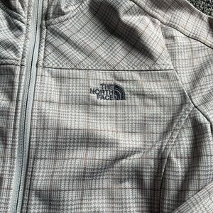 North face light jacket